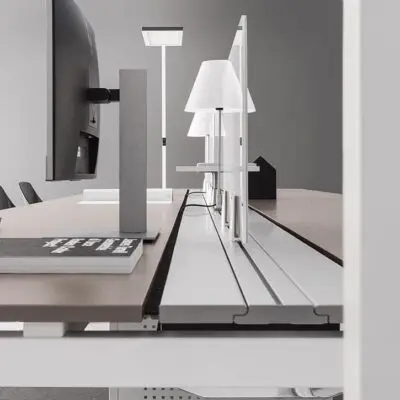 DV802 – Scrivania operativa