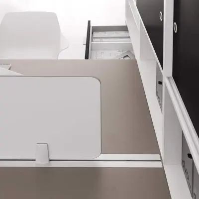 DV802 – Scrivania operativa