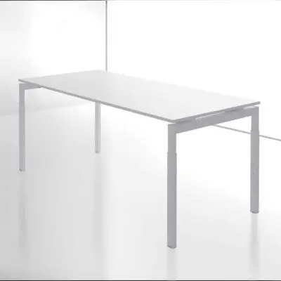 DV802 – Scrivania operativa