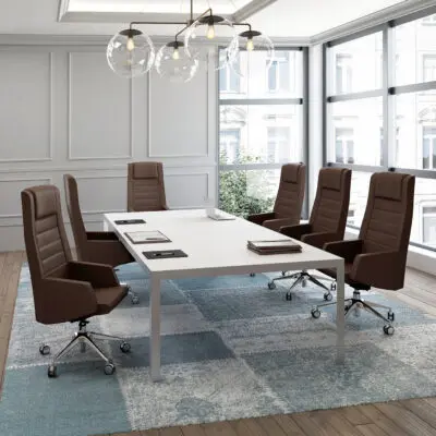 Kamelia in ecopelle seduta direzionale