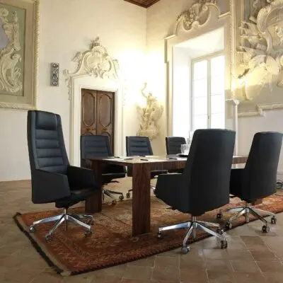 Kamelia in ecopelle seduta direzionale