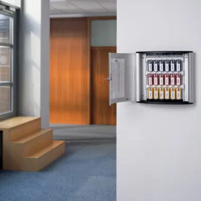 Cassetta portachiavi da parete Key Box – 30,2×11,8×28 cm – 18 posti – grigio –