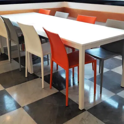 Tavolo Amburgo piano in ABS